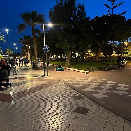 Luxury 190M2 Amplio Apartamento Moderno Con Terraza En La Azotea De 50M2 Junto A La Playa, En El Centro De Torre Del Mar, Malaga, Modern Large Apartment With 50M2 Roof Terrace By The Beach, Right In The Center Of Torre Del Mar, Malaga מראה חיצוני תמונה