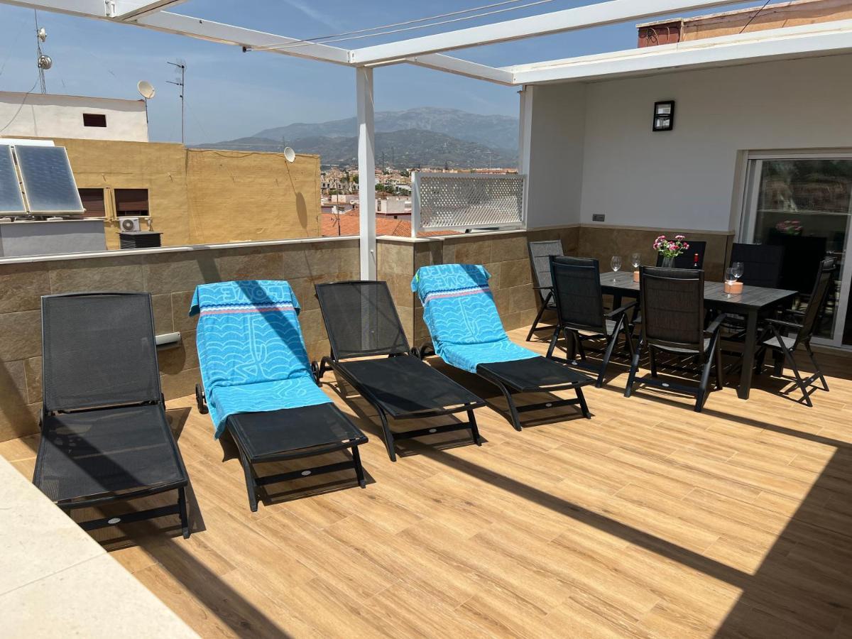 Luxury 190M2 Amplio Apartamento Moderno Con Terraza En La Azotea De 50M2 Junto A La Playa, En El Centro De Torre Del Mar, Malaga, Modern Large Apartment With 50M2 Roof Terrace By The Beach, Right In The Center Of Torre Del Mar, Malaga מראה חיצוני תמונה